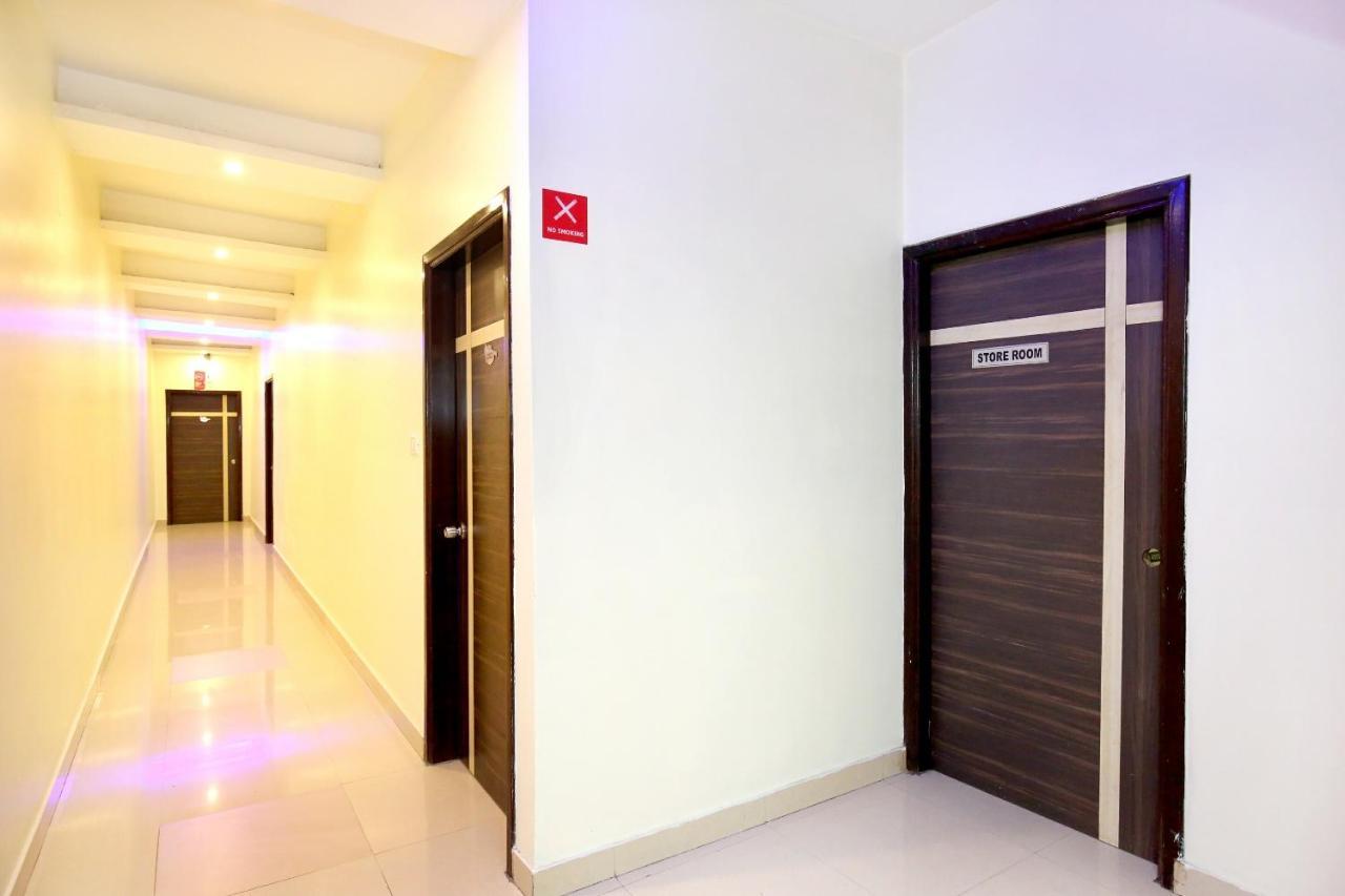 Oyo 9243 Trumpets Hotel Amritsar Exterior foto
